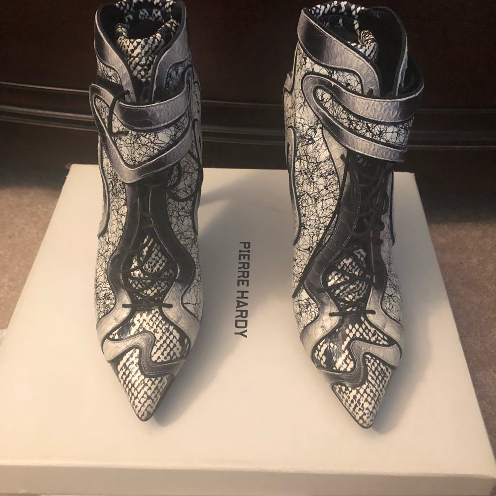Authentic Pierre Hardy Bootie - Picture 3 of 6